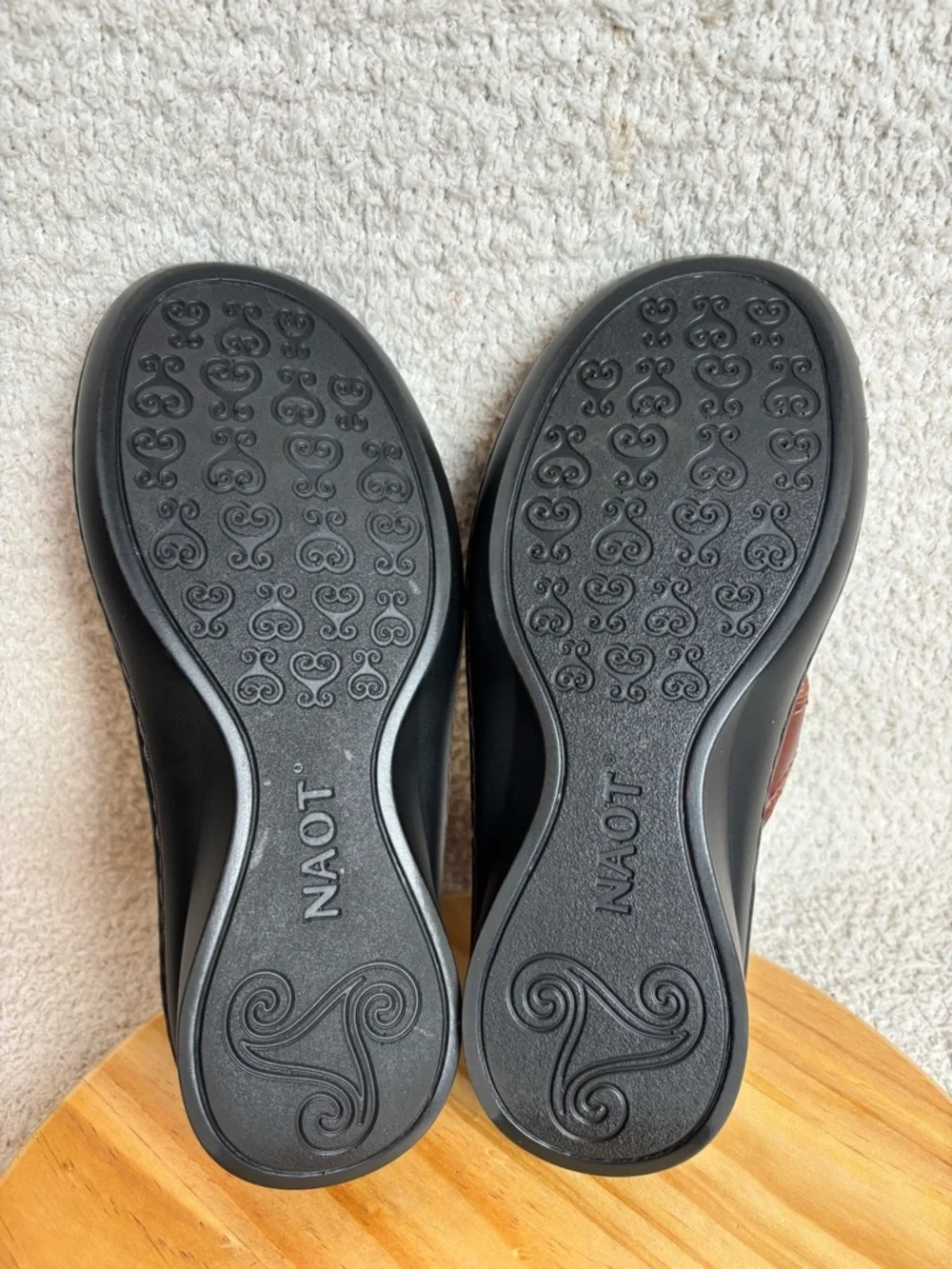 Naot Sandals Womens 7 Brown Sitar Two Strap Slip On Comfort Leather Casual